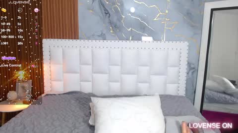 Snapshot of indiancutiie chatting on January 2025 08:18:02 PM LITTLE AINHOA online show from January 2025 08:18:02 PM