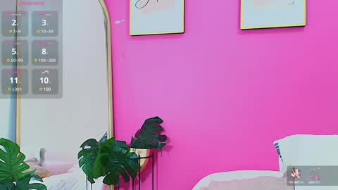 Snapshot of indiancutiie chatting on January 2025 12:39:02 PM LITTLE AINHOA online show from January 2025 12:39:02 PM