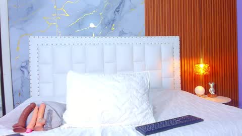 Snapshot of indiancutiie chatting on February 2025 07:38:01 PM LITTLE AINHOA online show from February 2025 07:38:01 PM