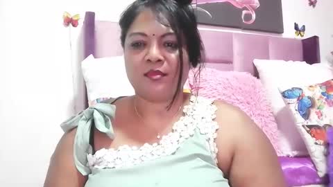 Snapshot of indiandelia chatting on February 2025 05:30:01 PM indiandelia online show from February 2025 05:30:01 PM