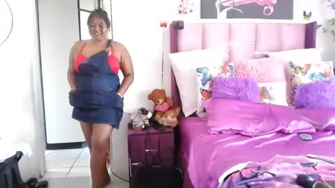 Snapshot of indiandelia chatting on March 2025 03:24:01 PM indiandelia online show from March 2025 03:24:01 PM