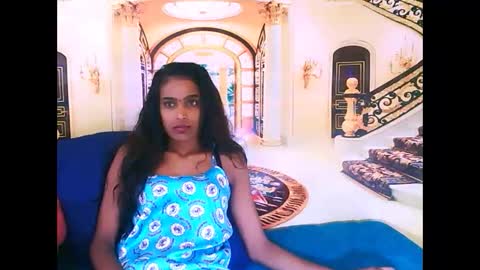 Zoey online show from October 2025 06:21:01 AM