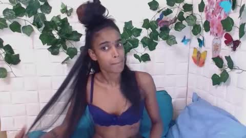 Zoey online show from October 2025 05:44:02 AM