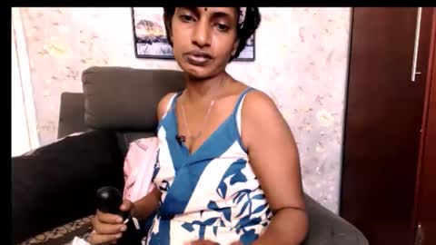 indianhoneyx online show from March 2026 07:03:01 AM