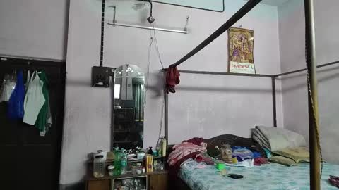 Snapshot of indianjhonnysins chatting on February 2026 01:00:02 PM BOREDILDO online show from February 2026 01:00:02 PM