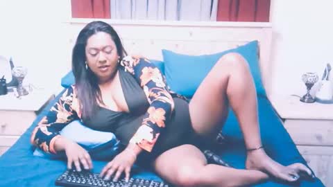 Amy online show from September 2025 08:23:02 PM