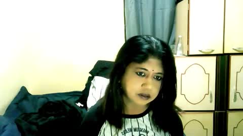 indianpleasures21 online show from May 2026 02:18:01 AM