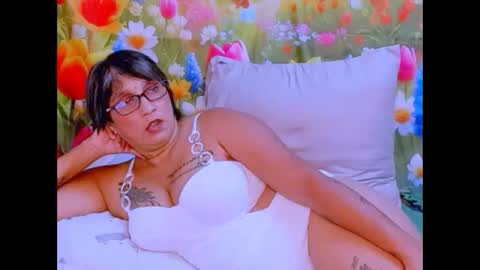 roxy online show from October 2025 06:52:02 PM