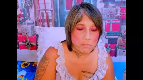 Snapshot of indianroxy27 chatting on December 2025 06:39:01 PM indianroxy27 online show from December 2025 06:39:01 PM