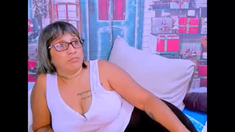 Snapshot of indianroxy27 chatting on December 2025 11:01:02 PM indianroxy27 online show from December 2025 11:01:02 PM