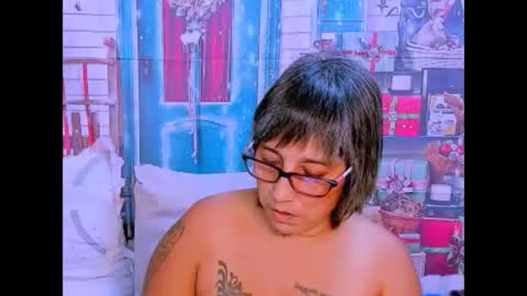 Snapshot of indianroxy27 chatting on December 2025 03:41:02 PM indianroxy27 online show from December 2025 03:41:02 PM