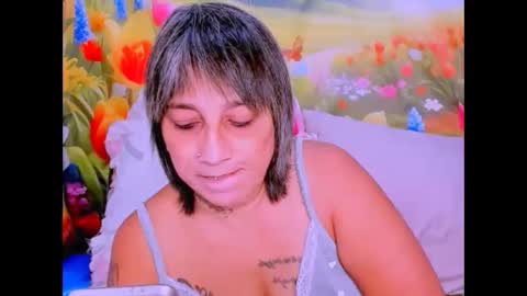 Snapshot of indianroxy27 chatting on February 2026 07:51:01 AM indianroxy27 online show from February 2026 07:51:01 AM