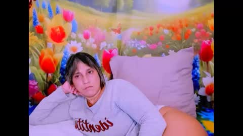 Snapshot of indianroxy27 chatting on February 2026 06:33:02 AM indianroxy27 online show from February 2026 06:33:02 AM