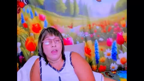 indianroxy27 online show from April 2026 06:35:02 PM