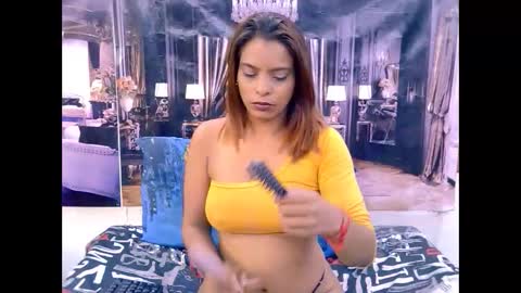 indiansexyass4u2luv online show from March 2026 09:25:01 PM