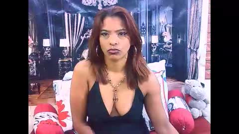 indiansexyass4u2luv online show from May 2026 06:32:01 AM