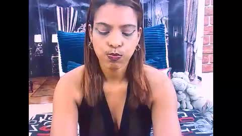 indiansexyass4u2luv online show from May 2026 09:38:02 AM
