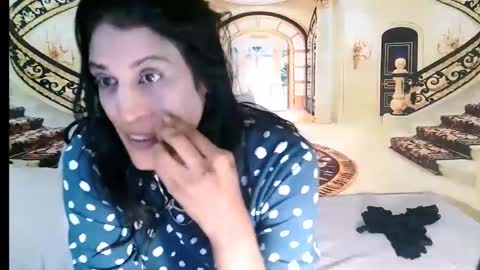 Azi online show from May 2026 05:57:02 AM
