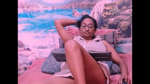 Shreya online show from February 2025 11:40:02 AM