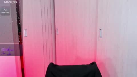 Snapshot of indie_78 chatting on March 2025 10:05:02 PM Hey Im Indie follow me on my instagram online show from March 2025 10:05:02 PM