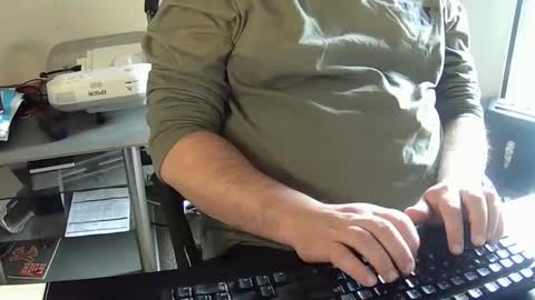 BroLOU online show from December 2025 07:10:01 PM