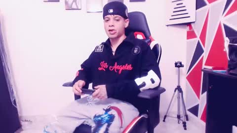 Snapshot of indomitablebeast chatting on September 2025 04:48:02 AM matias online show from September 2025 04:48:02 AM