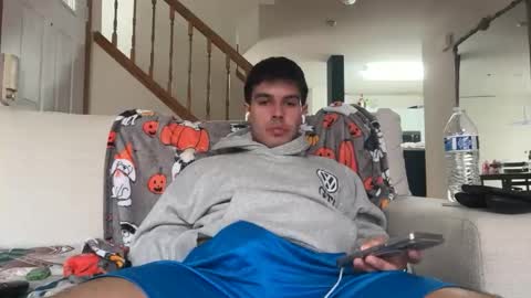 Lucas online show from October 2025 06:08:01 PM