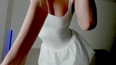 Snapshot of infinite_reality chatting on October 2025 09:15:02 PM Sabi online show from October 2025 09:15:02 PM