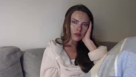 Sweet girl online show from April 2026 08:40:02 PM