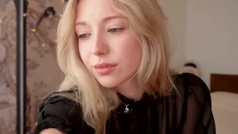 Snapshot of infinitysoul_ chatting on December 2025 06:44:01 AM Alexa.. Inst Fansly infinitysoul online show from December 2025 06:44:01 AM