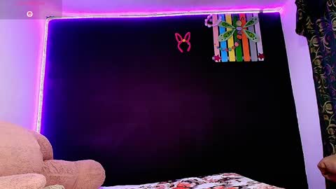 Ingrid Zese online show from April 2026 08:43:02 PM