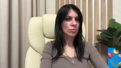 Snapshot of injaathome chatting on April 2026 05:23:01 PM InjaAtHome online show from April 2026 05:23:01 PM