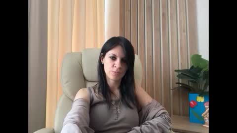 Snapshot of injaathome chatting on April 2026 06:29:02 AM InjaAtHome online show from April 2026 06:29:02 AM