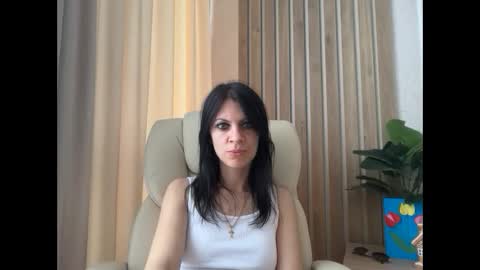 Snapshot of injaathome chatting on May 2026 08:31:01 AM InjaAtHome online show from May 2026 08:31:01 AM