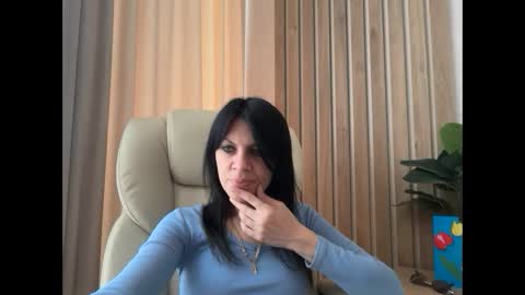 Snapshot of injaathome chatting on May 2026 10:12:02 AM InjaAtHome online show from May 2026 10:12:02 AM