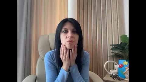 Snapshot of injaathome chatting on June 2026 09:22:01 AM InjaAtHome online show from June 2026 09:22:01 AM