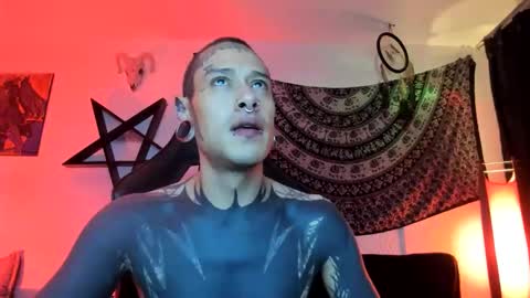 Snapshot of ink_u_buzz chatting on December 2025 02:19:02 AM Dani online show from December 2025 02:19:02 AM