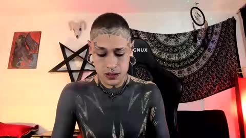 Snapshot of ink_u_buzz chatting on February 2026 02:32:01 AM Dani online show from February 2026 02:32:01 AM