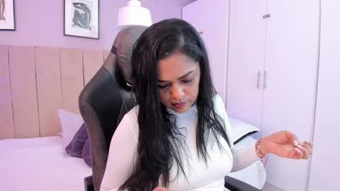 Snapshot of inndrahot chatting on February 2025 03:29:02 AM Indra online show from February 2025 03:29:02 AM