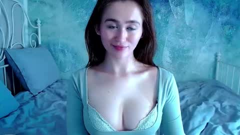 Lina online show from March 2026 02:20:01 PM