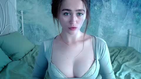 Lina online show from May 2026 10:34:02 AM