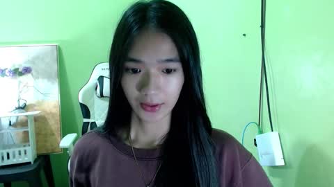 Reign online show from December 2025 10:37:01 PM