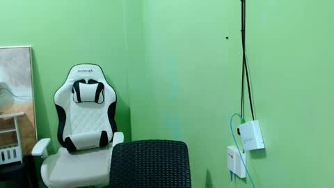 Reign online show from February 2026 01:55:01 AM