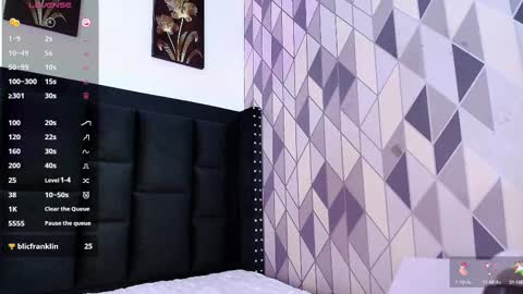 Snapshot of innocentlady_ chatting on February 2025 03:38:01 PM SELENA online show from February 2025 03:38:01 PM