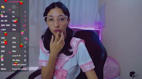 Luna moon online show from December 2024 05:00:01 PM