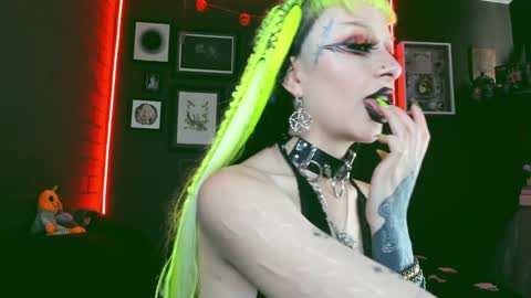   SANIA  online show from February 2025 07:55:01 PM