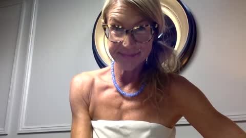 Snapshot of insatiablekate chatting on July 2026 10:42:02 PM Insatiablekate online show from July 2026 10:42:02 PM