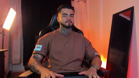 Brayan Chavez online show from December 2025 12:48:01 AM