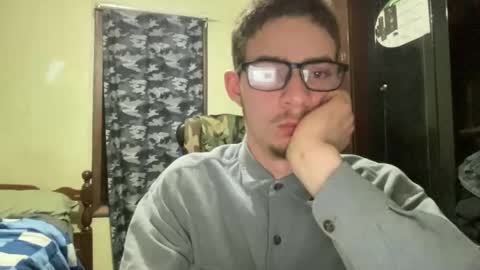 Snapshot of intelligentmanxoxwise696323 chatting on February 2026 05:18:02 AM intelligentmanxoxwise696323 online show from February 2026 05:18:02 AM