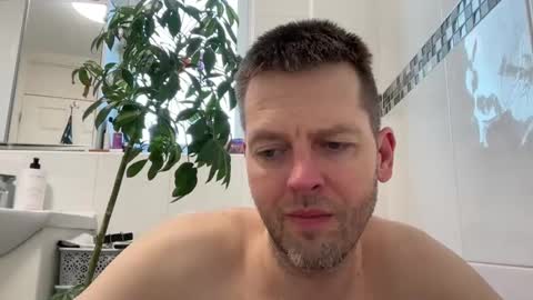 Snapshot of interestedhun chatting on March 2025 05:06:02 PM InterestedHun online show from March 2025 05:06:02 PM